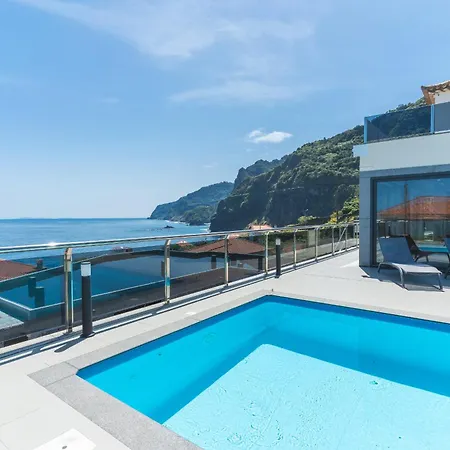 Dream House By Atlantic * Ponta Delgada (Madeira)